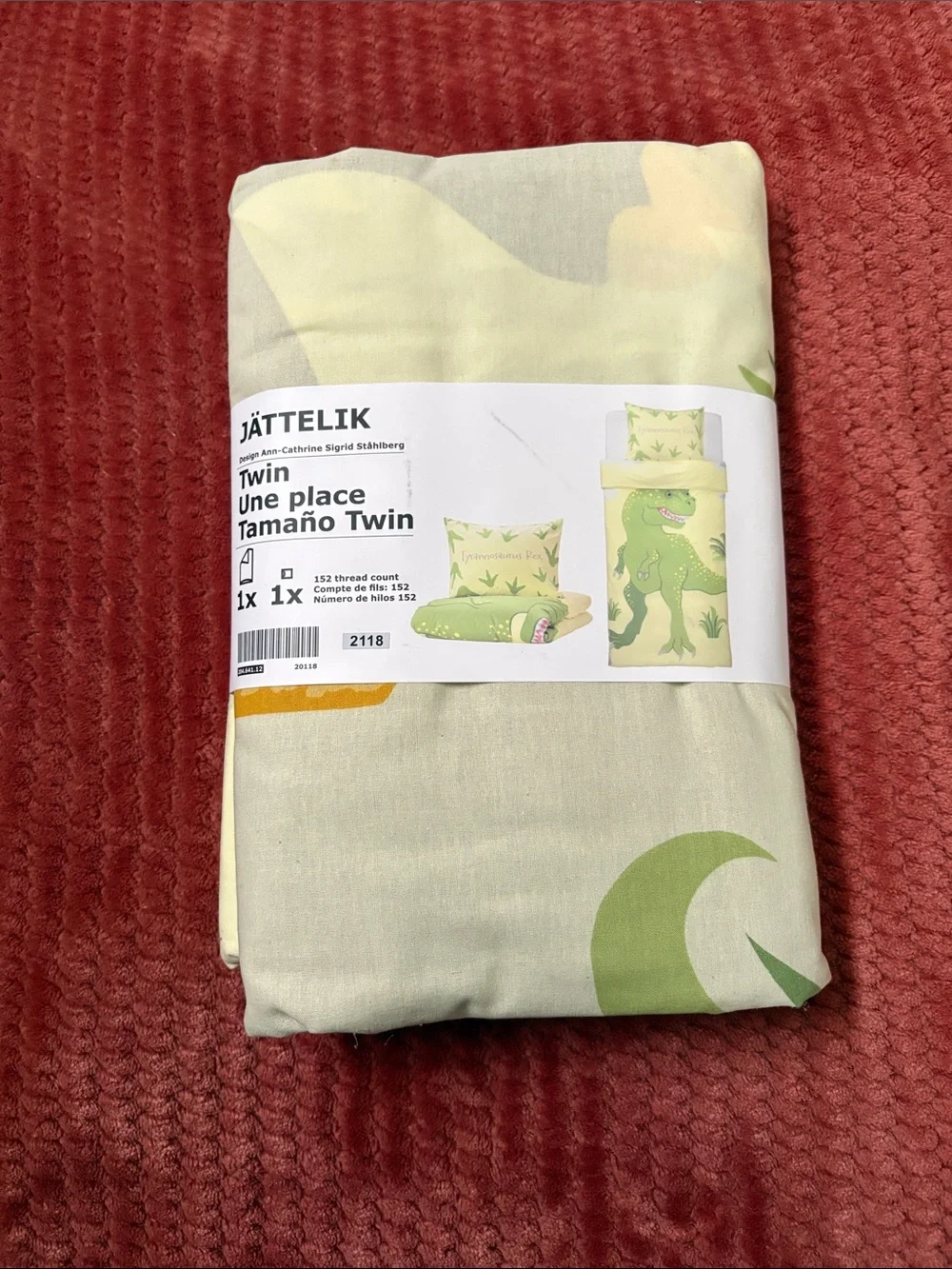 New never opened Twin Dinosaur Print Bedding Set in Light Green